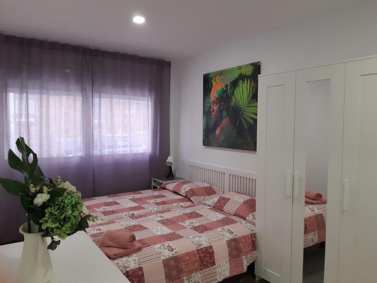 Lucky Home 1 Santa Coloma de Gramanet Екстериор снимка