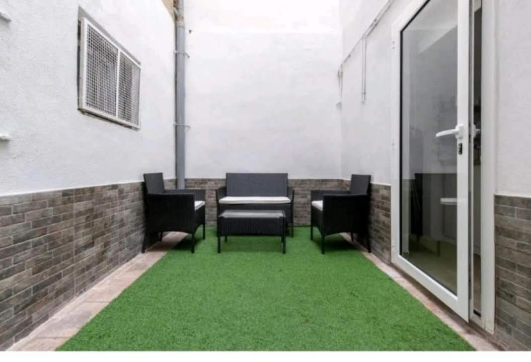 Lucky Home 1 Santa Coloma de Gramanet Екстериор снимка